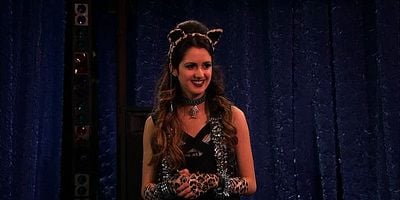 Cartel de Beach Bums & Bling