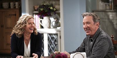 Cartel de High on the Corporate Ladder