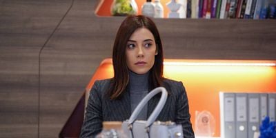 Cartel de Sadakatsiz 17.Bölüm