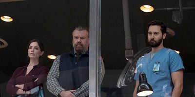 Cartel de Essential Workers