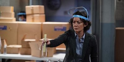 Cartel de A Fast Car, A Sudden Loss, and A Slow Decline