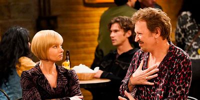 Cartel de Tiny Dancer and an Impromptu Picnic