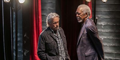 Cartel de The round toes, of the high shoes