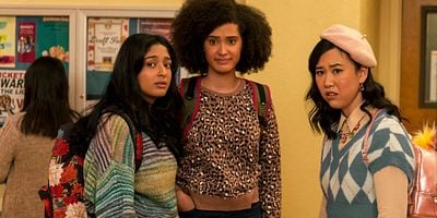 Cartel de ... thrown a rager