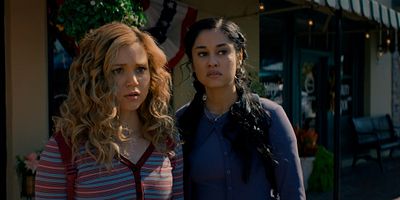 Cartel de Summer School: Chapter One