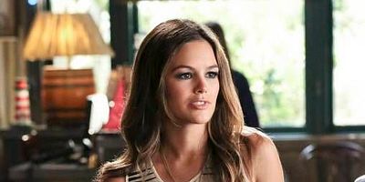 Cartel de Friends in Low Places