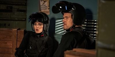 Cartel de Paranoid Android