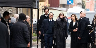 Cartel de Camdaki Kız 28.Bölüm