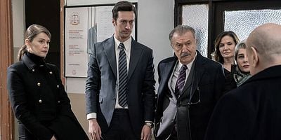 Cartel de Camdaki Kız 30.Bölüm