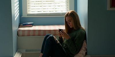 Cartel de Blank Spaces