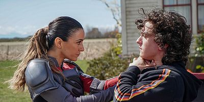 Cartel de Worlds War Bizzare