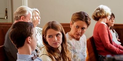 Cartel de Four Hundred Cartons of Undeclared Cigarettes and a Niblingo