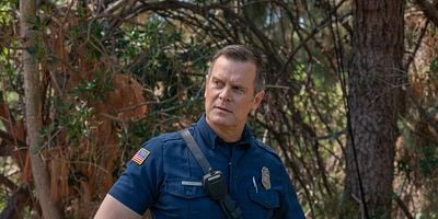 Cartel de Let The Games Begin