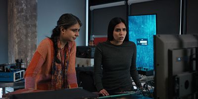 Cartel de Full Upright & Locked Position