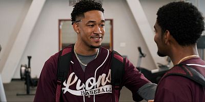 Cartel de Lose to Win