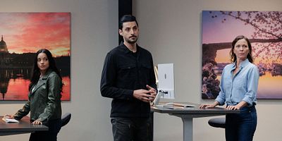 Cartel de Missing While Sinning