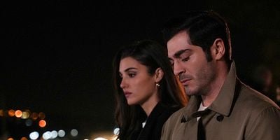 Cartel de Bambaşka Biri 6.Bölüm