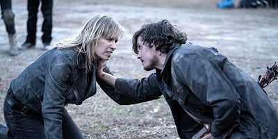 Cartel de Fighting Like You