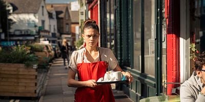 Cartel de Under the Radar