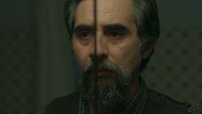 Berto Romero se tira de cabeza y triunfa con su nueva serie: descubre el tráiler de 'El otro lado' en exclusiva noticias imagen
