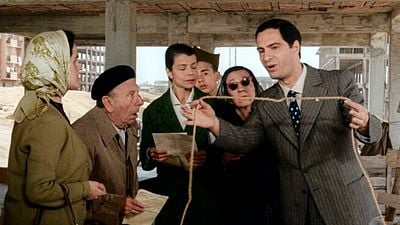 Es, sencillamente, una de las mejores películas españolas de la historia: una obra cumbre de nuestro cine que traspasa fronteras noticias imagen