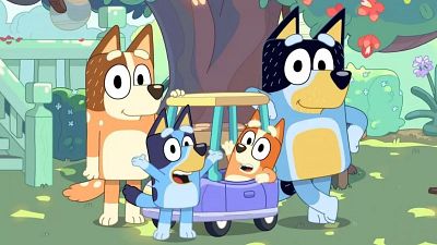 Hace años que sabemos que los perros adoran ver 'Bluey' y una experta lo ha confirmado: es científica y perfectamente posible noticias imagen