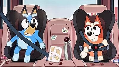 Es casi imposible de descifrar, pero, ¿sabías que la matrícula del coche de 'Bluey' esconde dos palabras? noticias imagen