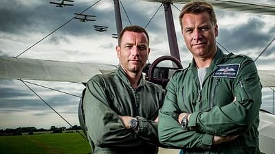 Colin McGregor, el hermano piloto de Ewan McGregor, que sirvió en el equipo acrobático de élite con el apodo Obi-2 noticias imagen
