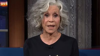 Jane Fonda, 88 años: "Mantengo la curiosidad. Me he mantenido fuerte y flexible porque hago ejercicio con regularidad" noticias imagen