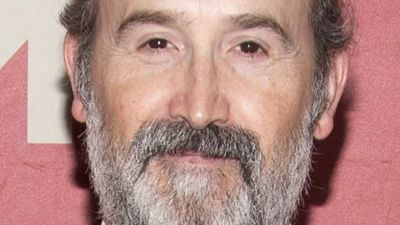 Javier Cámara, 59 años, sobre su infancia: "Sabía que me gustaban los chicos, pero en mi pueblo pensaba: "Soy distinto y, como lo diga, me van a pegar una paliza" noticias imagen