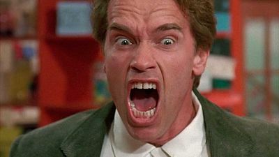 Siempre se nos olvida que existe, pero la única película de Arnold Schwarzenegger como director fue un auténtico fracaso noticias imagen