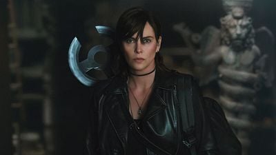 "No me hace sentir mejor": Charlize Theron fue sustituida hace 5 años en uno de sus personajes más populares noticias imagen