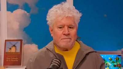 Llevamos décadas hablando de las "chicas Almodóvar" pero el director odia el concepto: "No me llevo bien con ese término" noticias imagen