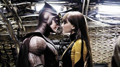 Si te gustó la serie 'Watchmen' de HBO, Zack Snyder dirigió la película hace años y ahora es una obra de culto que puedes tener en Blu-ray