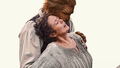 "Mi reacción inmediata fue de pánico y claustrofobia": Alexander Skarsgård se transforma en el hombre de mimbre perfecto para Olivia Colman noticias imagen