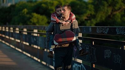 "Que de mayor quiere ser Mary Poppins": Macarena García y Hugo Silva protagonizan una emotiva historia sobre la infancia y sus silencios noticias imagen