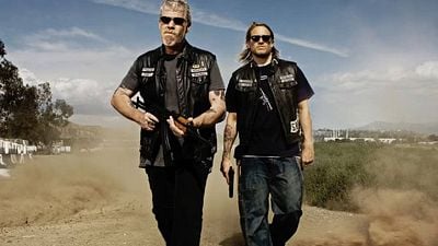 Charlie Hunnam reúne al elenco de la serie de culto 'Sons of Anarchy' para un nuevo proyecto noticias imagen