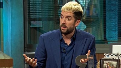 David Broncano reconoce en 'La Revuelta' que siempre ha tenido "sentenciado" a Michel Salgado: "Me rompió el corazón de niño" noticias imagen