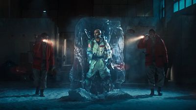 Una insólita tormenta de hielo congela a Andrés Iniesta: los efectos de 'Cazafantasmas: Imperio helado' ya han llegado noticias imagen