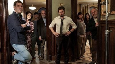 Os convocamos a la reunión más extraordinaria de vecinos: llega a los cines 'Votemos' noticias imagen