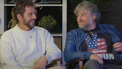 "Es complicado darle verdad a las locuras de la comedia": 'Mari(dos)', la "tragedia" cómica de Paco León, Ernesto Alterio y Raúl Cimas noticias imagen