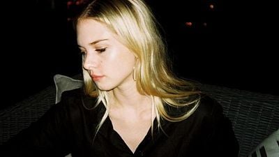 Stella del Carmen, la hija de Antonio Banderas que con 27 años ha lanzado su propia firma de perfumes y es imagen de varias marcas noticias imagen