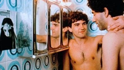 Hace 44 años causó gritos y polémica en su debut español. Ahora es uno de los actores internacionales más queridos del mundo, ¿le reconoces? noticias imagen