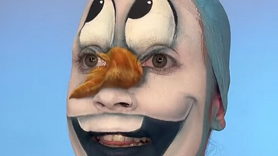 No sabemos si nos fascina o nos espanta, pero es increíble que debajo de este cosplay de Olaf haya una persona noticias imagen