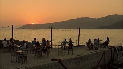 Conoció a una mujer en una tienda y creó una trilogía: Esta saga costó dos duros, pero todas sus películas tienen puntuación perfecta noticias imagen