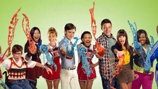 El creador de 'Glee' carga contra una extra por avanzar 'spoilers' en Twitter noticias imagen