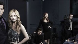 'Ringer': Sarah Michelle Gellar, Ioan Gruffudd y Nestor Carbonell pelean por ser "el más guapo" noticias imagen