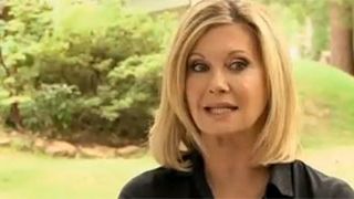 'Una boda de muerte': entrevista con Olivia Newton-John