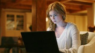 'Revenge' introducirá un misterioso hombre del pasado de Emily en la segunda temporada noticias imagen