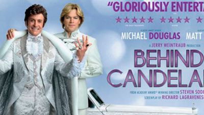 'Behind the Candelabra': póster británico con Matt Damon y Michael Douglas